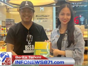 Almas Azzahra bersama Dr. Haryadi Baskoro