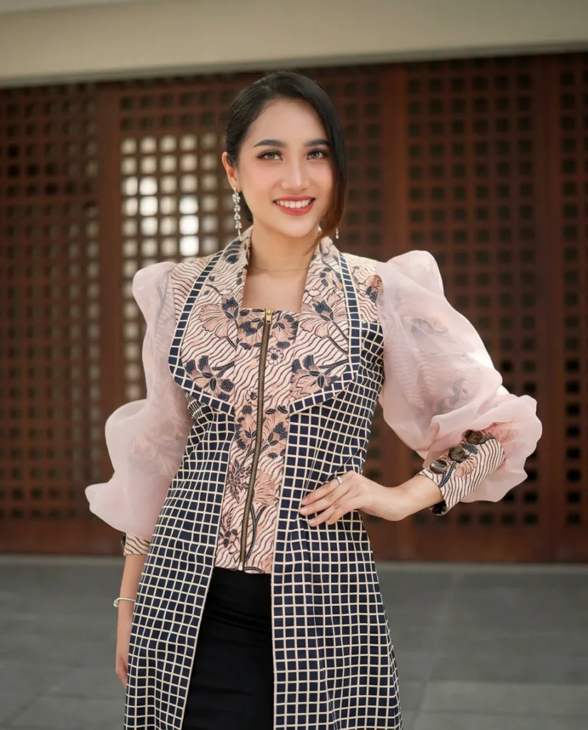 Almas Azzahra Biografi